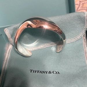 TIFFANY &CO PACO CUFF BRACELET- Practically new. Still in box